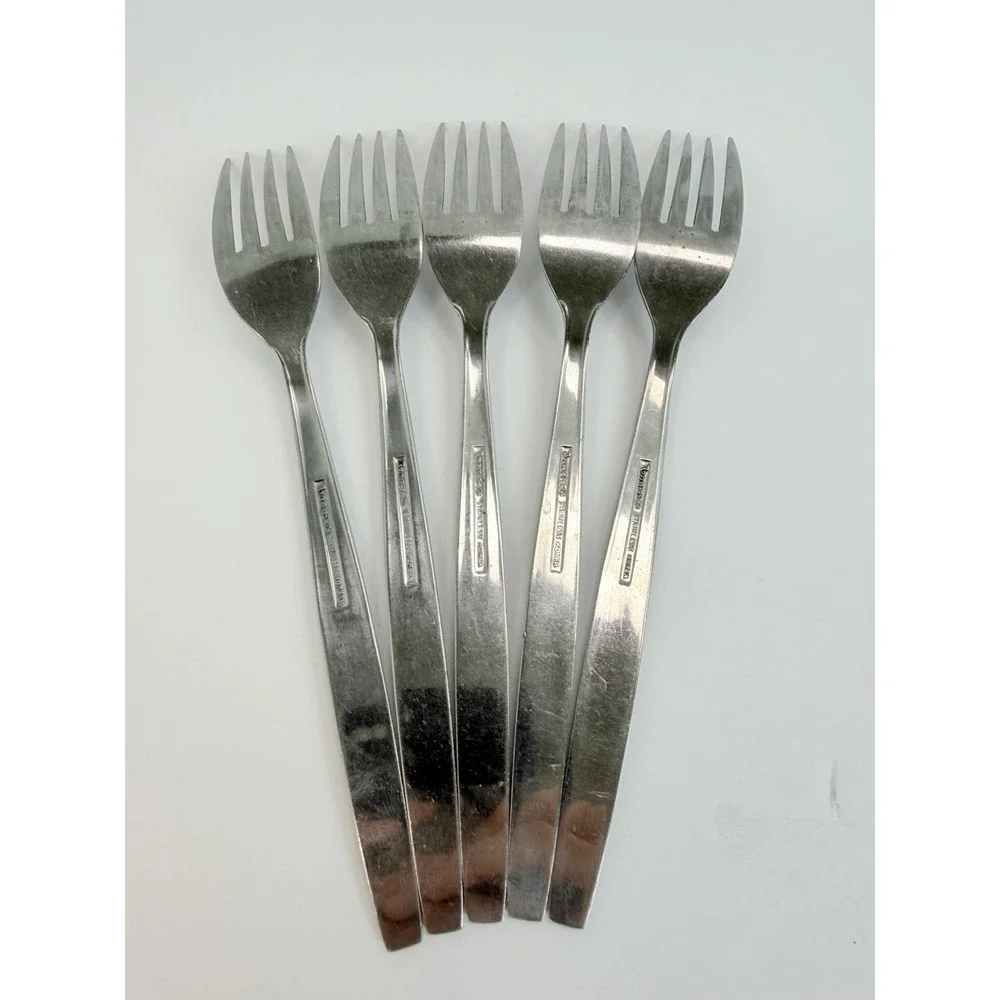 Stanley Roberts La Spana Stainless Embossed Flowers Lot of 5 Dinner Forks